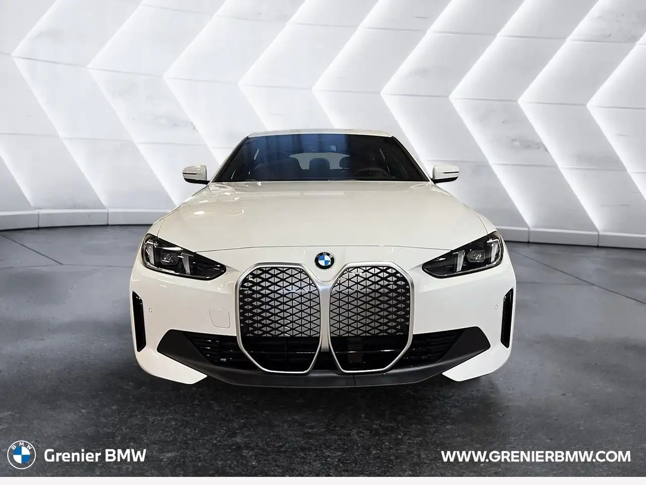 BMW i4 photo BMW i4