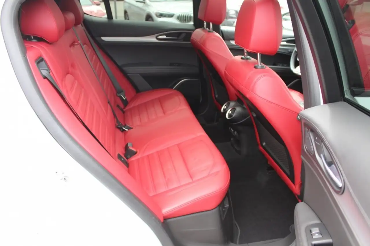 Alfa Romeo Stelvio fotografie Alfa Romeo Stelvio