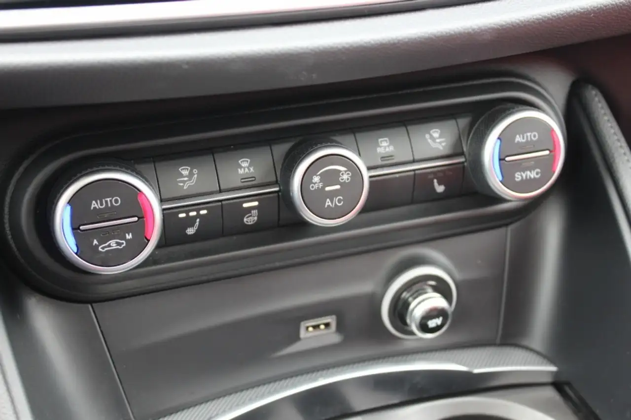 Alfa Romeo Stelvio fotografie Alfa Romeo Stelvio