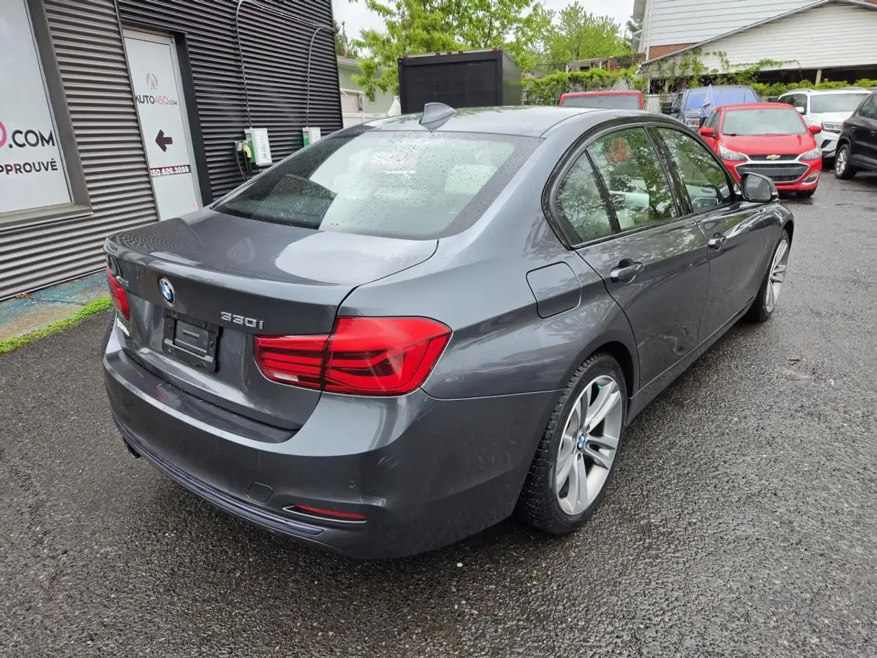 BMW 3 Series photo BMW 3 Series