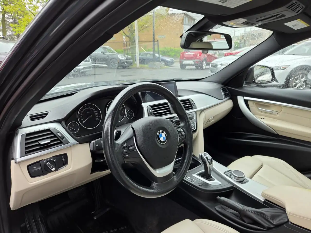 BMW 3 Series photo BMW 3 Series