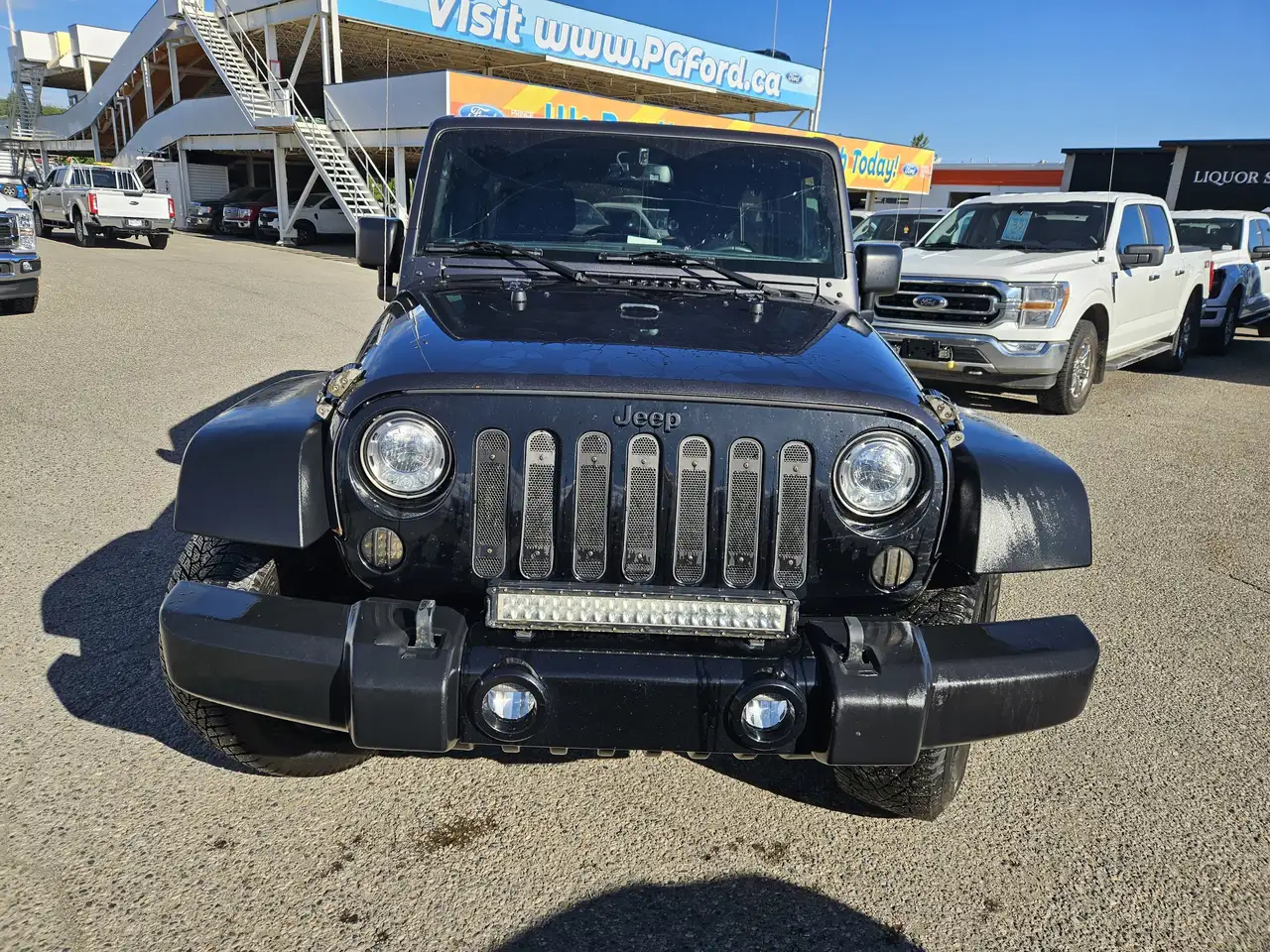 Jeep Wrangler photo Jeep Wrangler