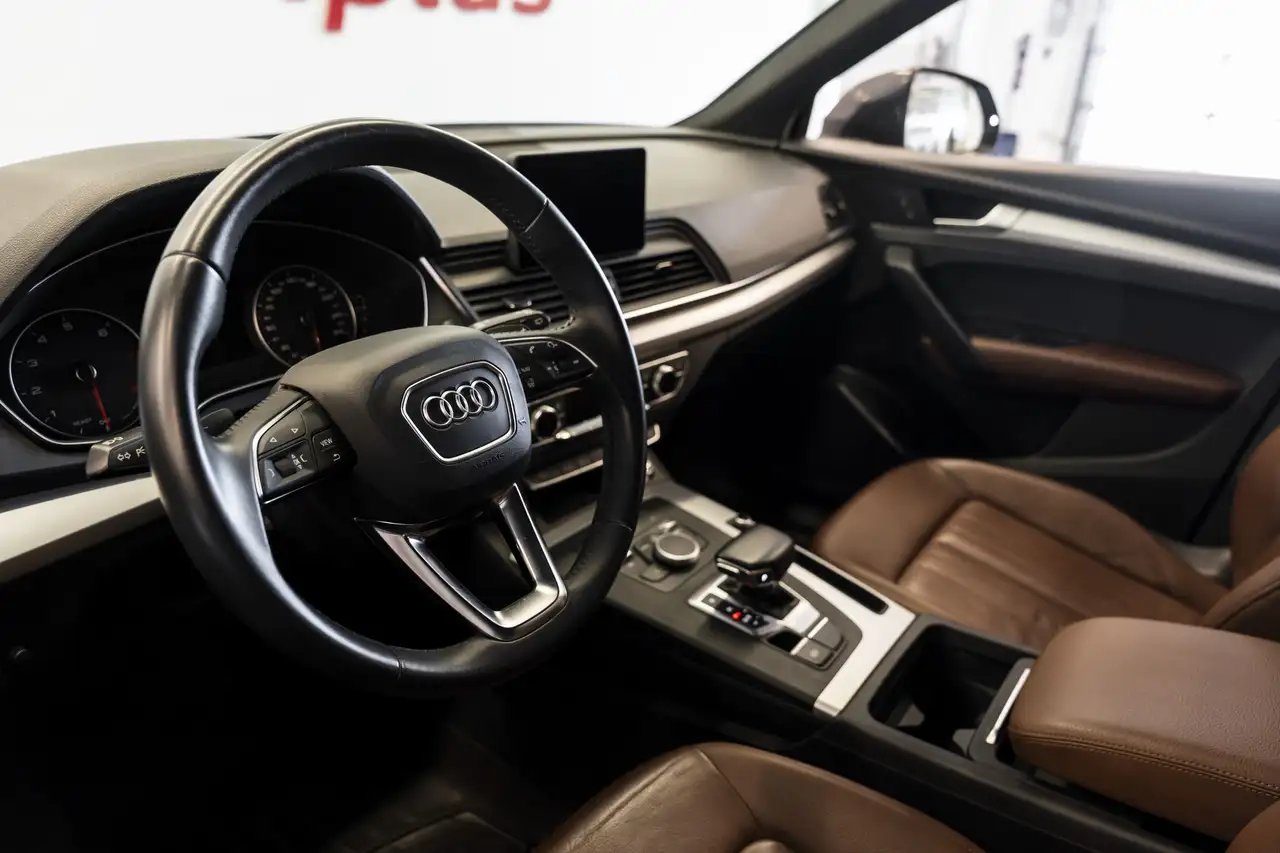 Audi Q5 снимка Audi Q5