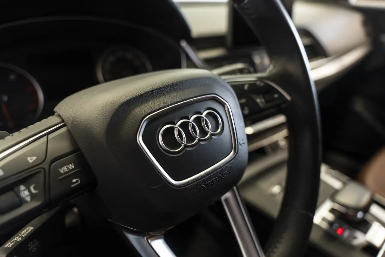 Audi Q5 снимка Audi Q5