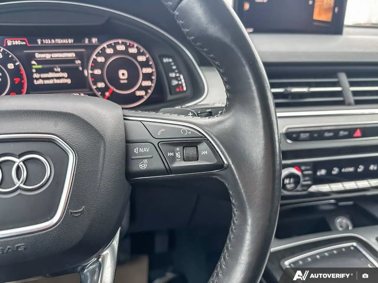 Audi Q7 photo Audi Q7