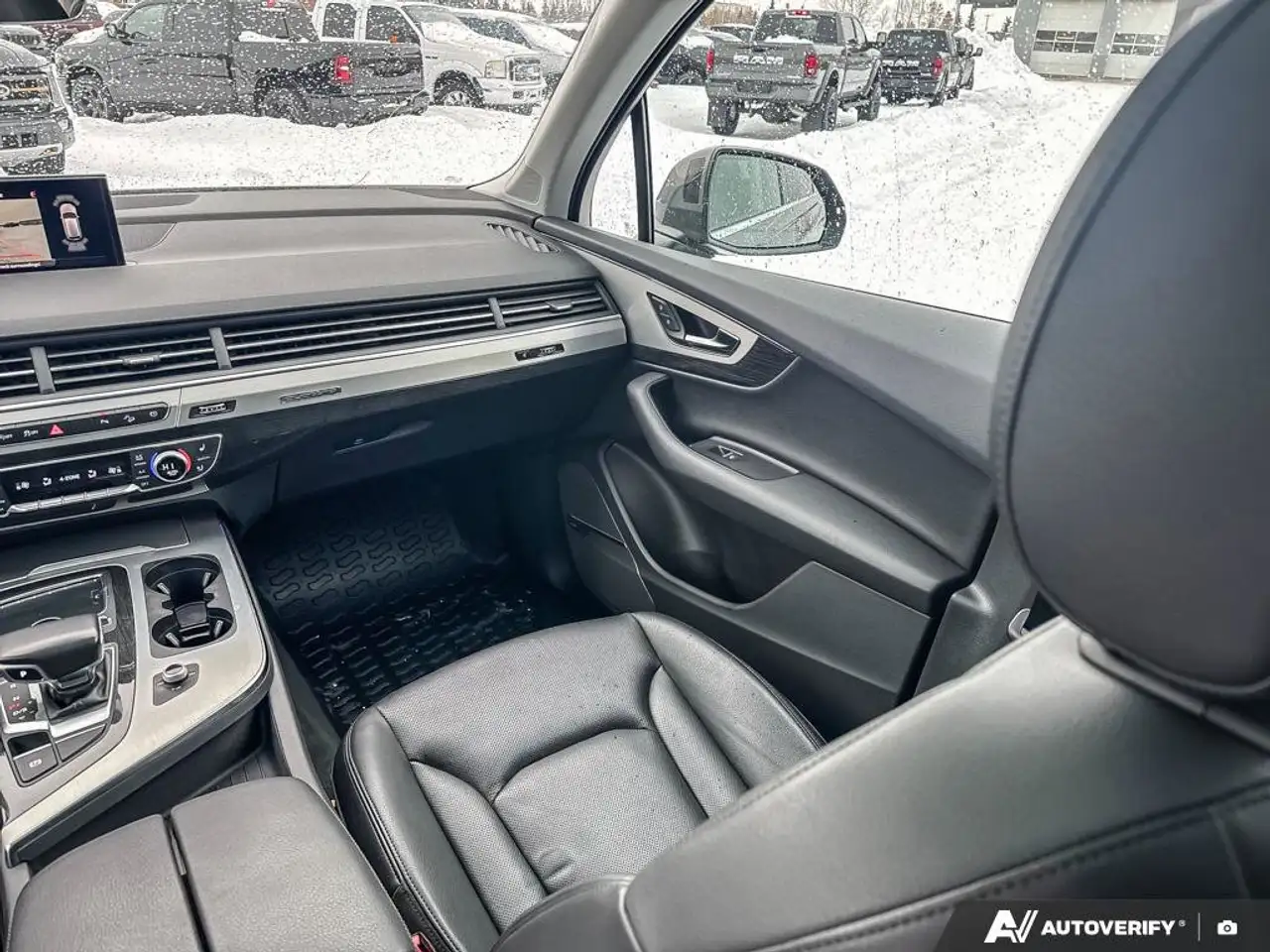 Audi Q7 photo Audi Q7