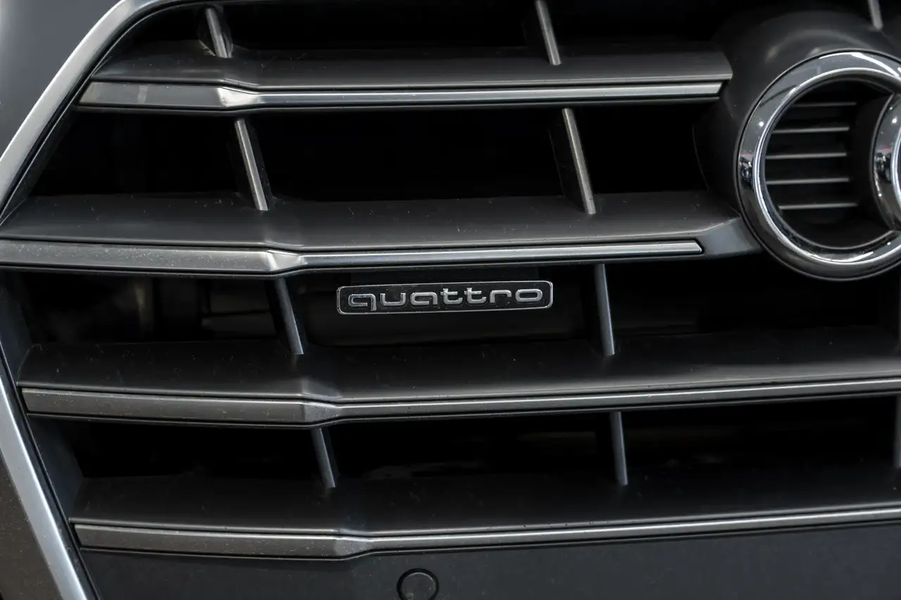Audi Q5 снимка Audi Q5