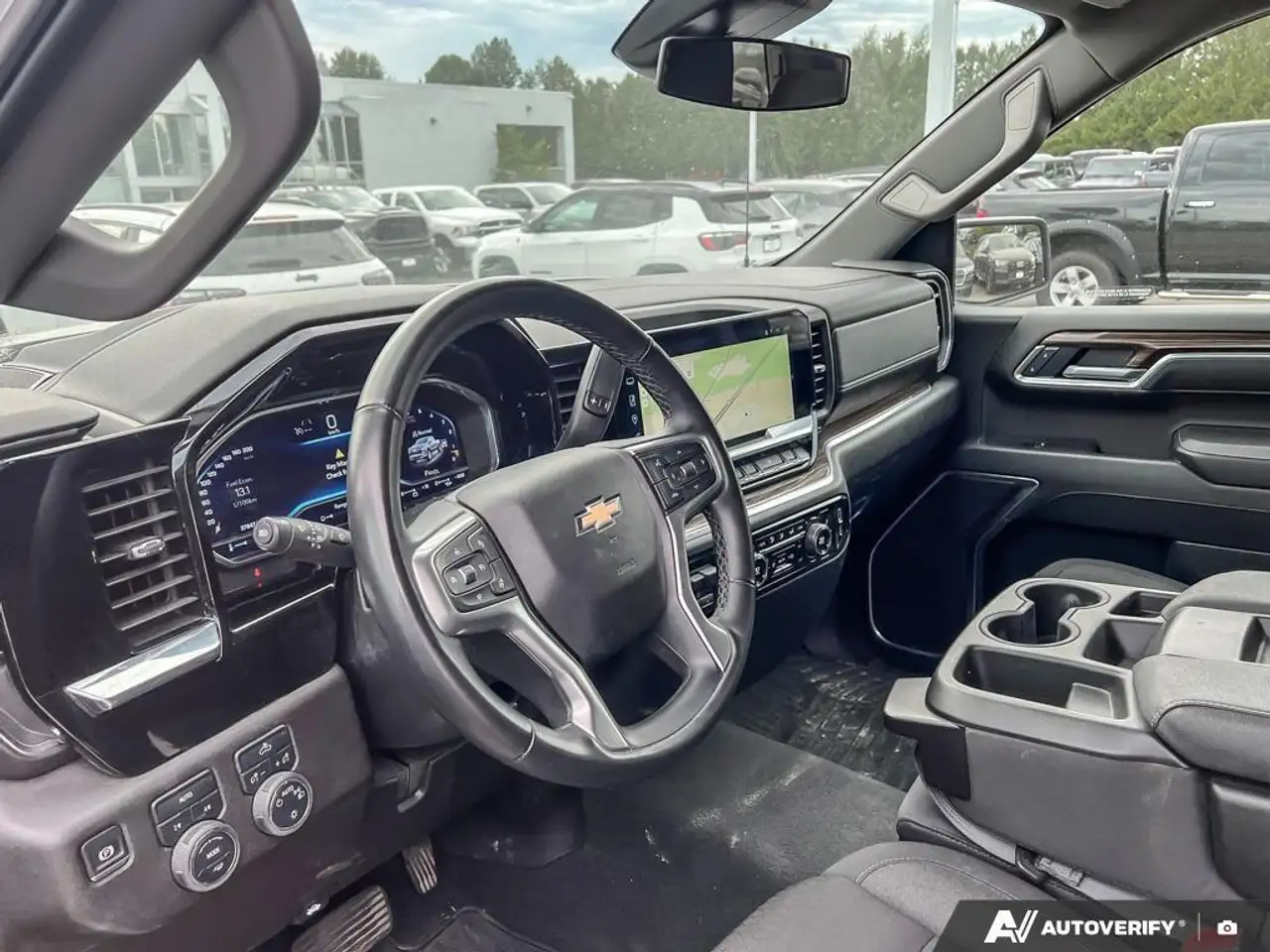 Chevrolet Silverado 1500 снимка Chevrolet Silverado 1500