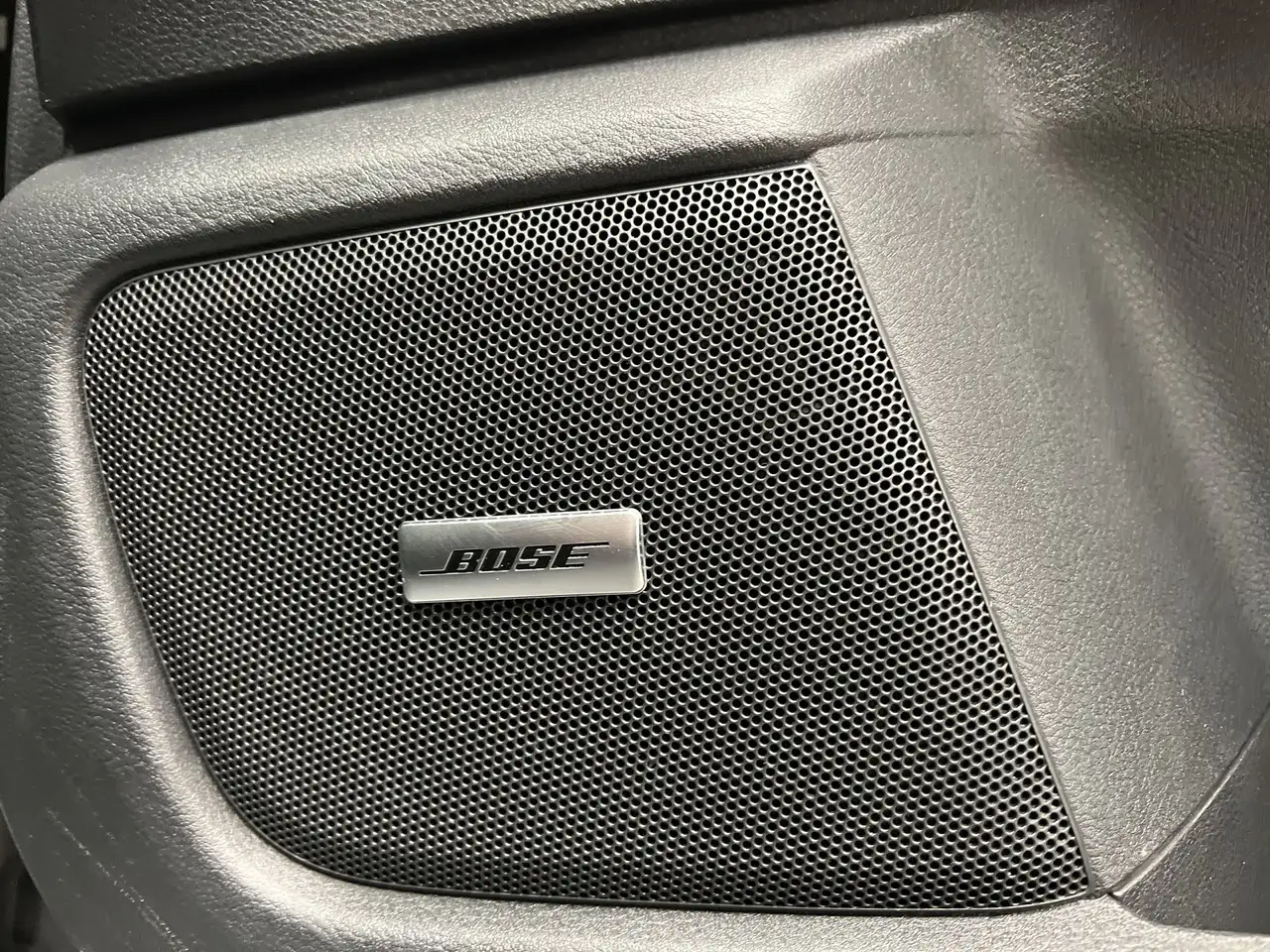 Nissan Sentra снимка Nissan Sentra