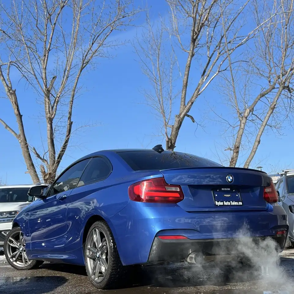 BMW 2 Series photo BMW 2 Series