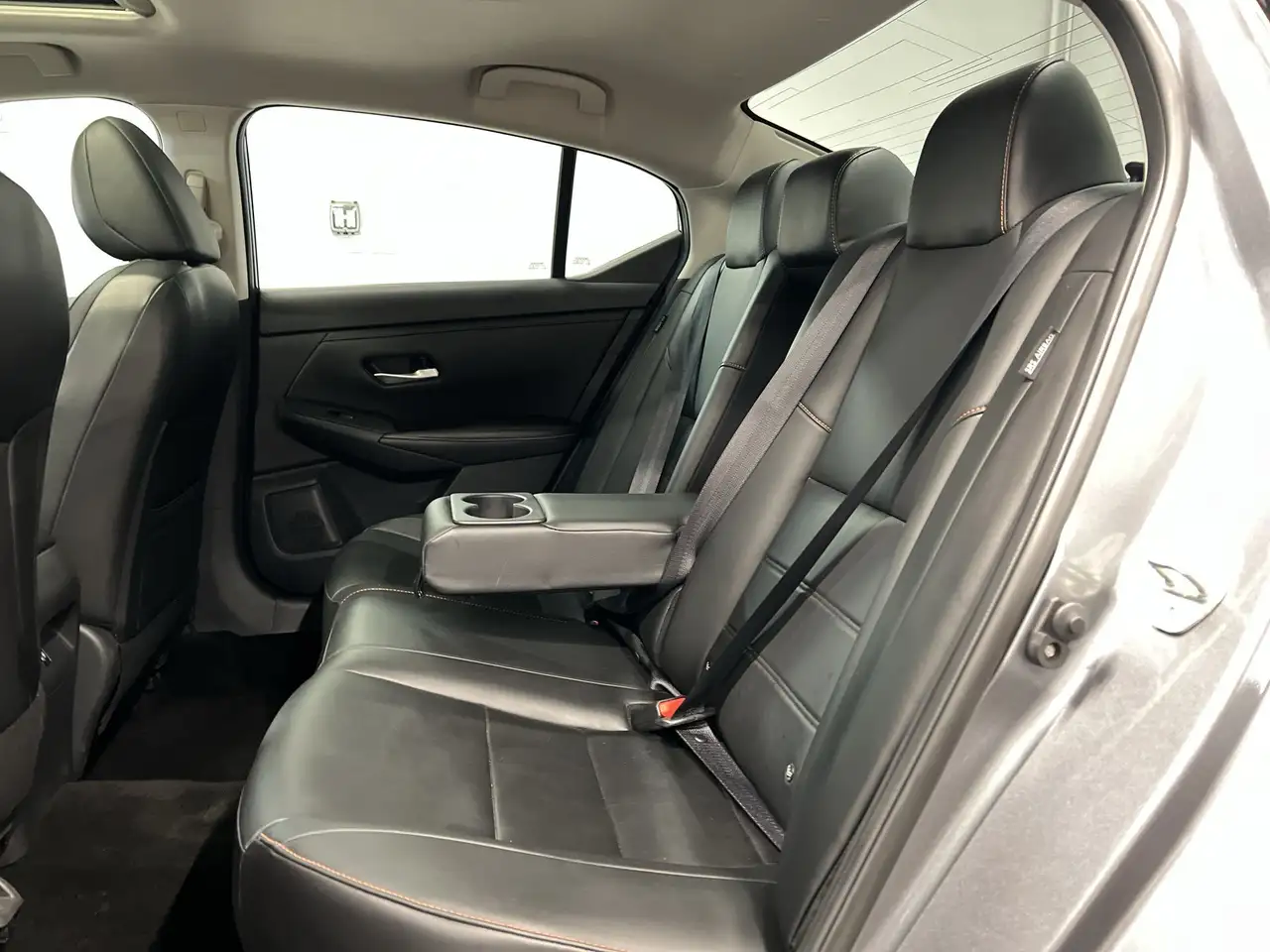 Nissan Sentra снимка Nissan Sentra