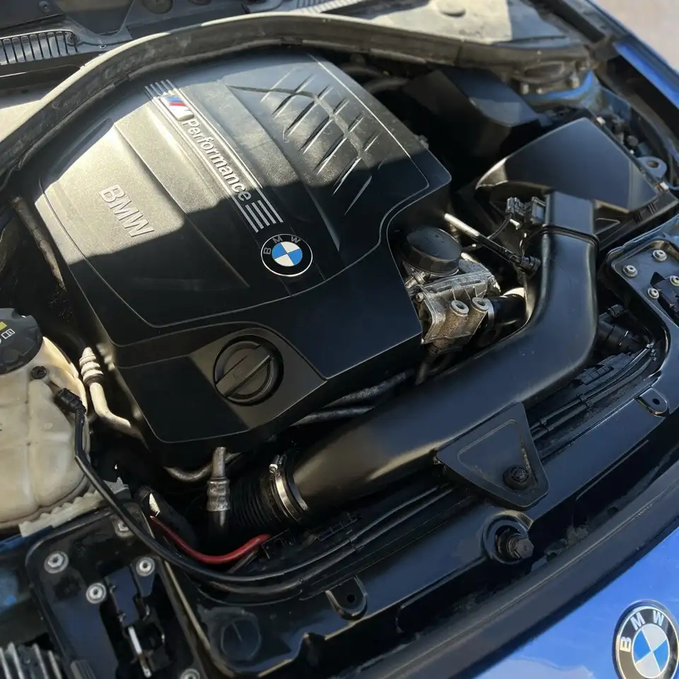 BMW 2 Series photo BMW 2 Series