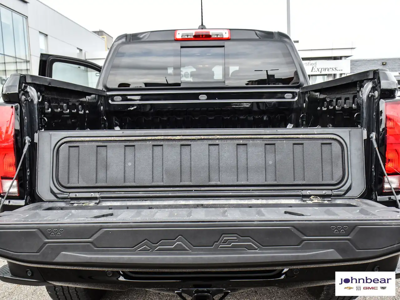 Chevrolet Colorado снимка Chevrolet Colorado