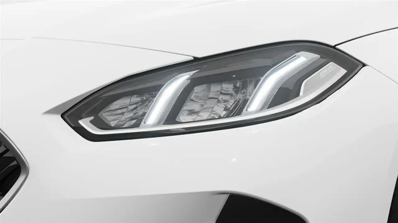 BMW 2 Series photo BMW 2 Series