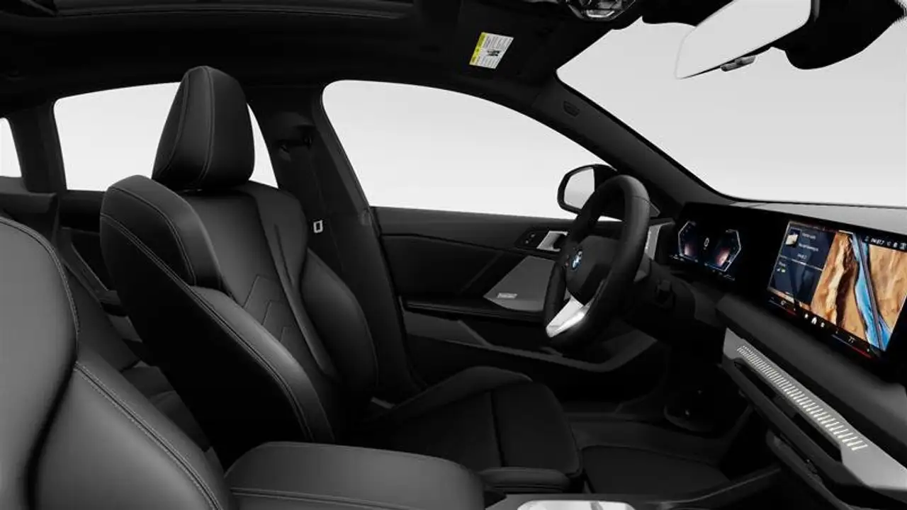 BMW 2 Series photo BMW 2 Series
