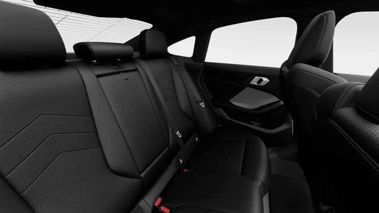 BMW 2 Series photo BMW 2 Series