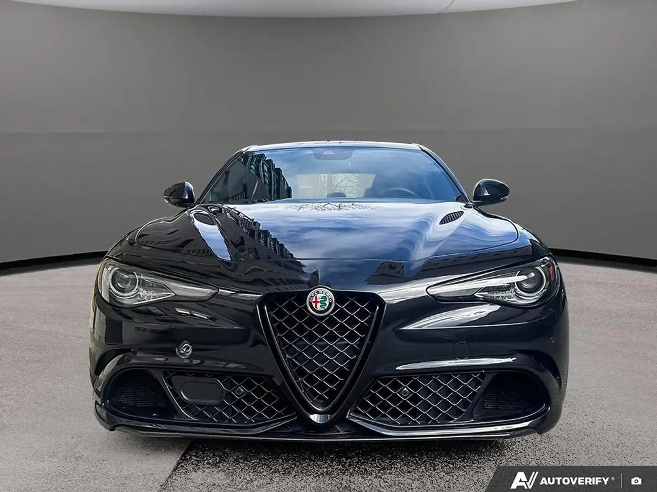 Alfa Romeo Giulia снимка Alfa Romeo Giulia
