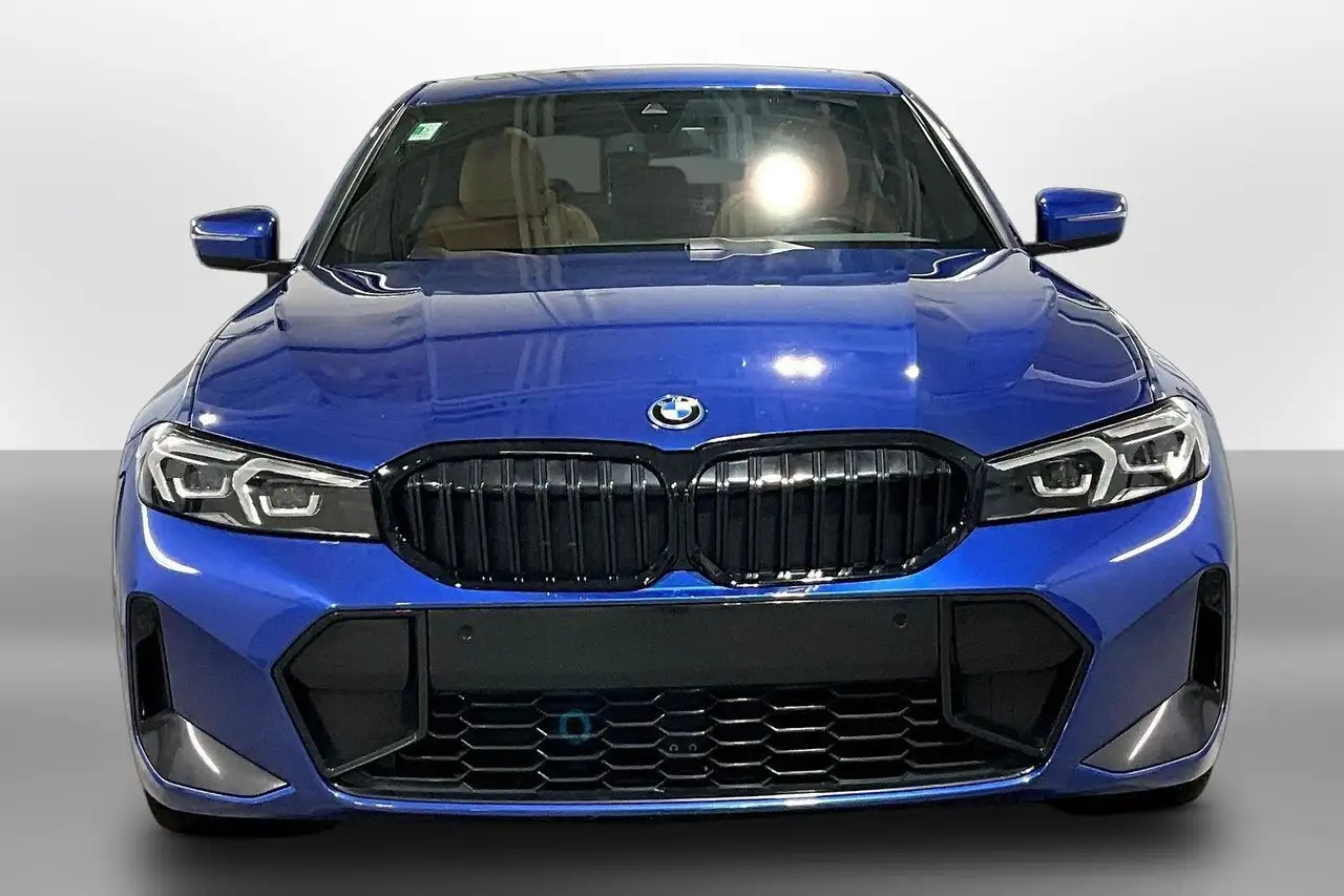 BMW 3 Series photo BMW 3 Series