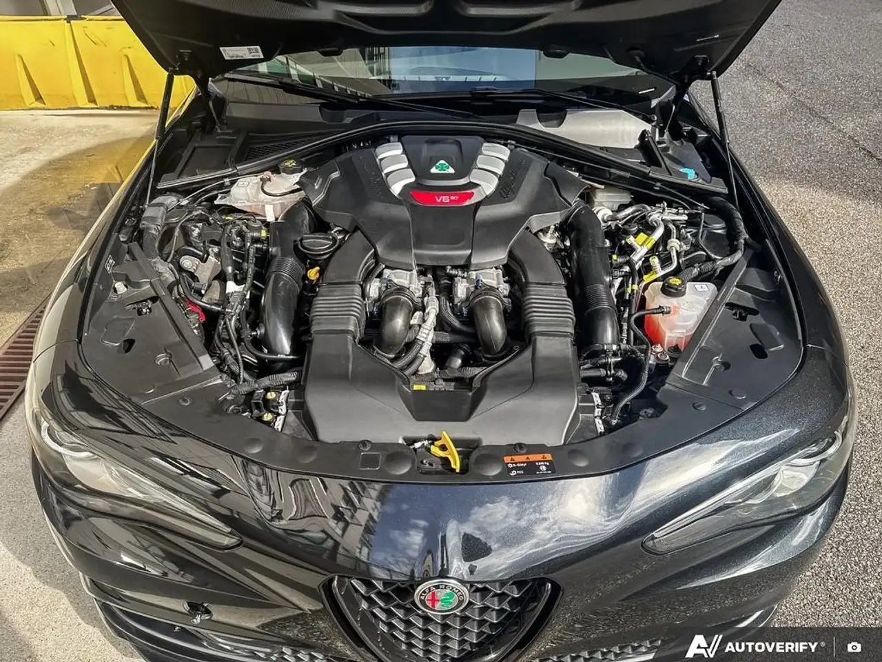 Alfa Romeo Giulia снимка Alfa Romeo Giulia