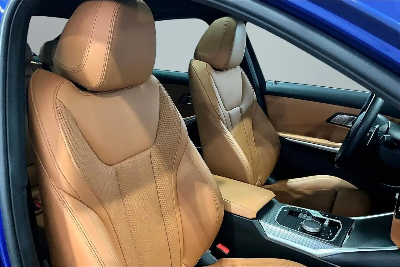 BMW 3 Series photo BMW 3 Series