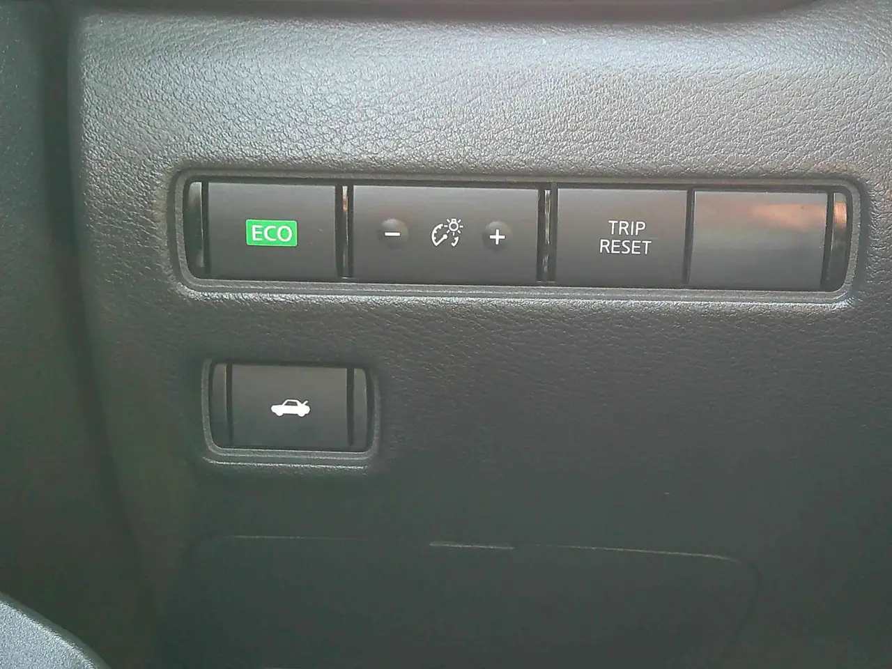 Nissan Sentra снимка Nissan Sentra