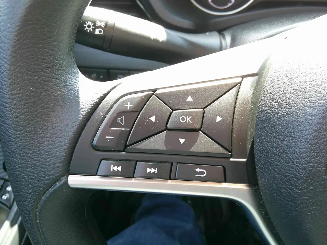 Nissan Sentra снимка Nissan Sentra