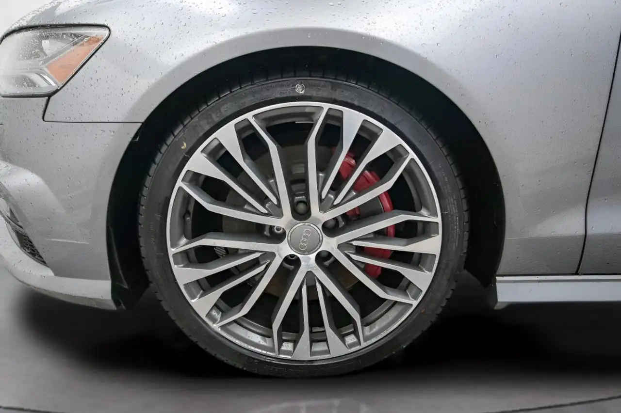 Audi A6 снимка Audi A6