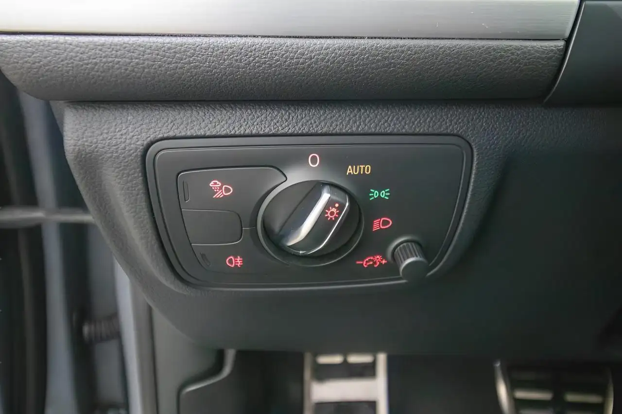 Audi A6 снимка Audi A6