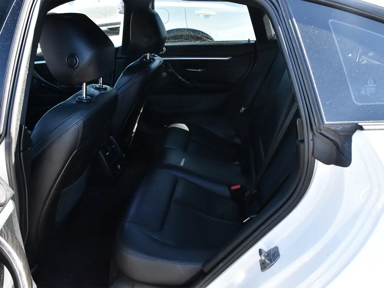 BMW 4 Series photo BMW 4 Series
