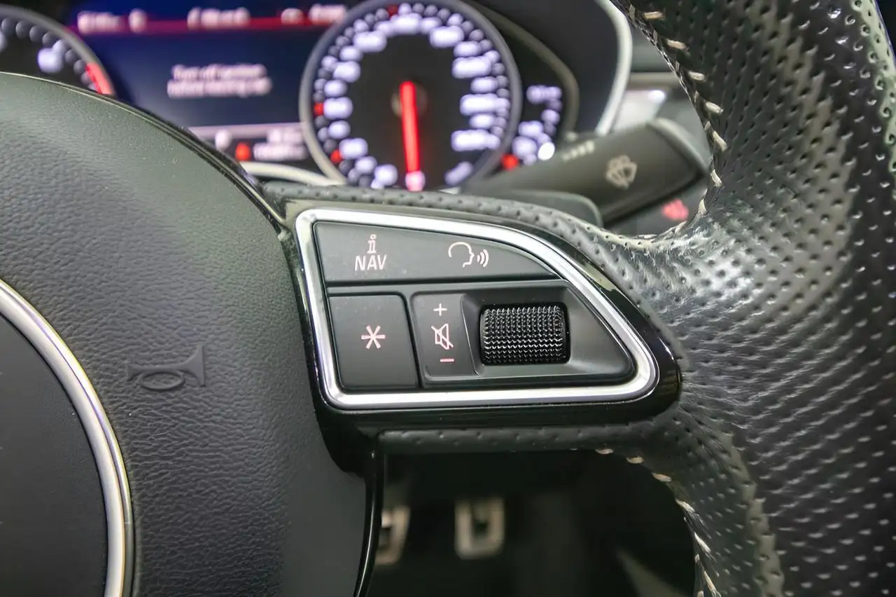 Audi A6 снимка Audi A6