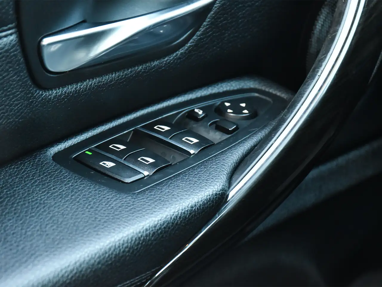 BMW 4 Series photo BMW 4 Series
