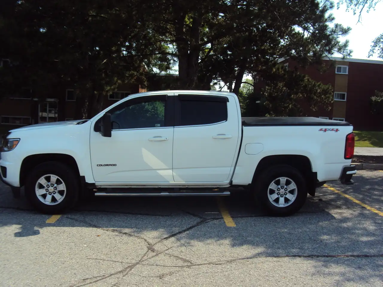 Chevrolet Colorado снимка Chevrolet Colorado