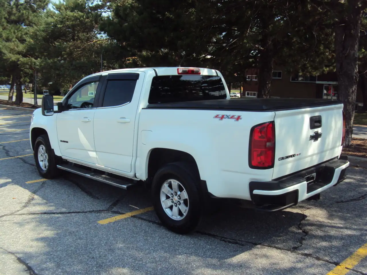 Chevrolet Colorado снимка Chevrolet Colorado