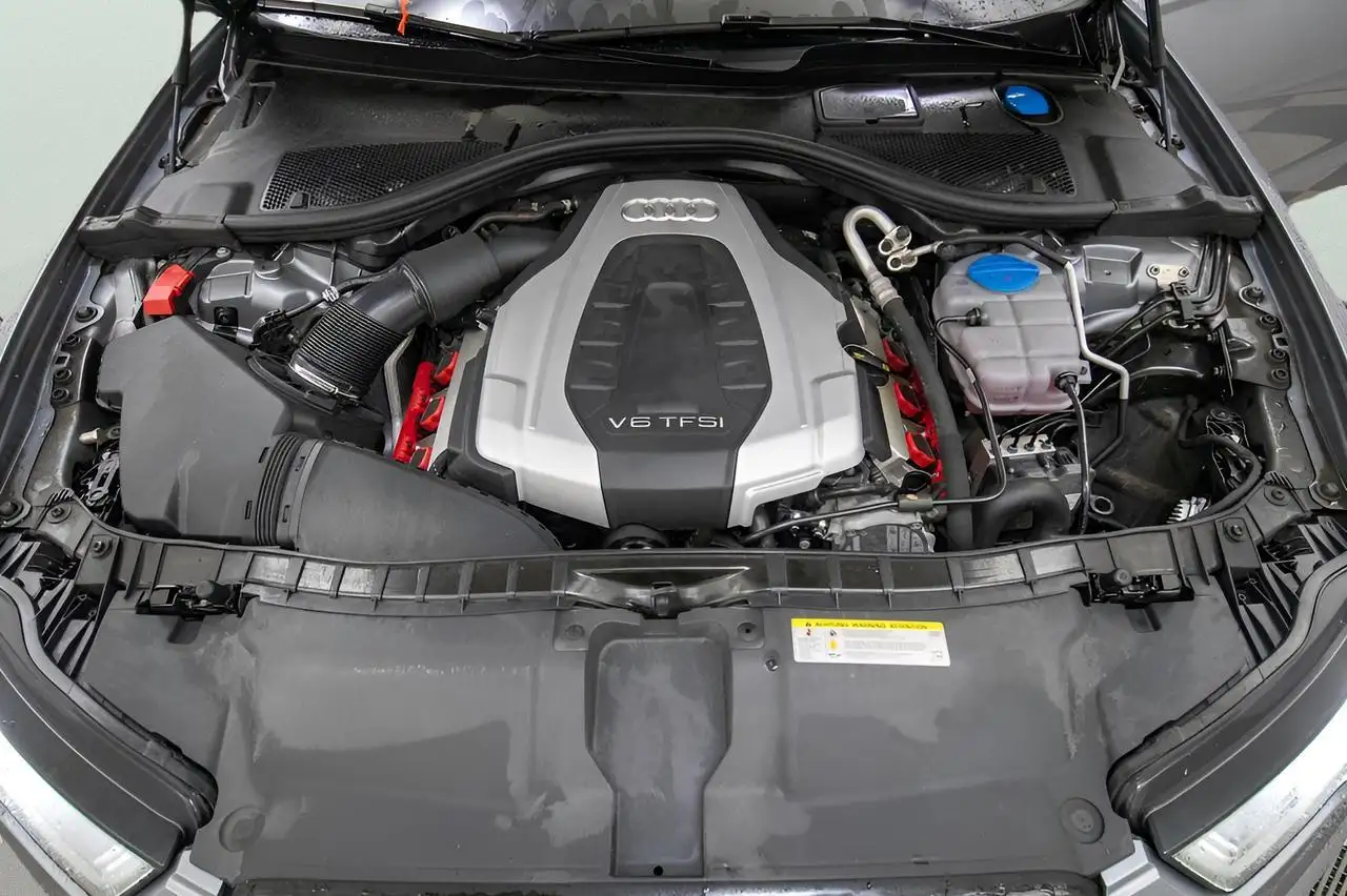 Audi A6 снимка Audi A6