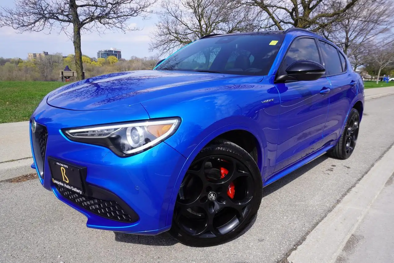 Alfa Romeo Stelvio снимка Alfa Romeo Stelvio
