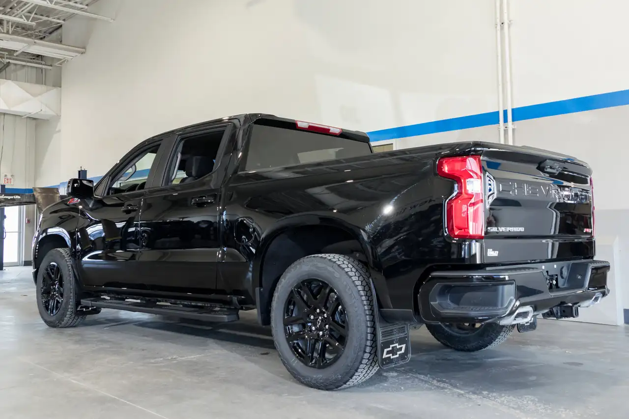 Chevrolet Silverado 1500 снимка Chevrolet Silverado 1500