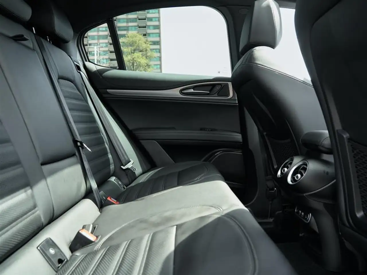 Alfa Romeo Stelvio fotografie Alfa Romeo Stelvio