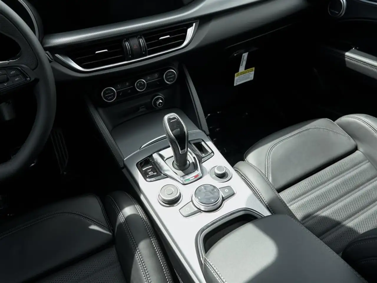 Alfa Romeo Stelvio fotografie Alfa Romeo Stelvio