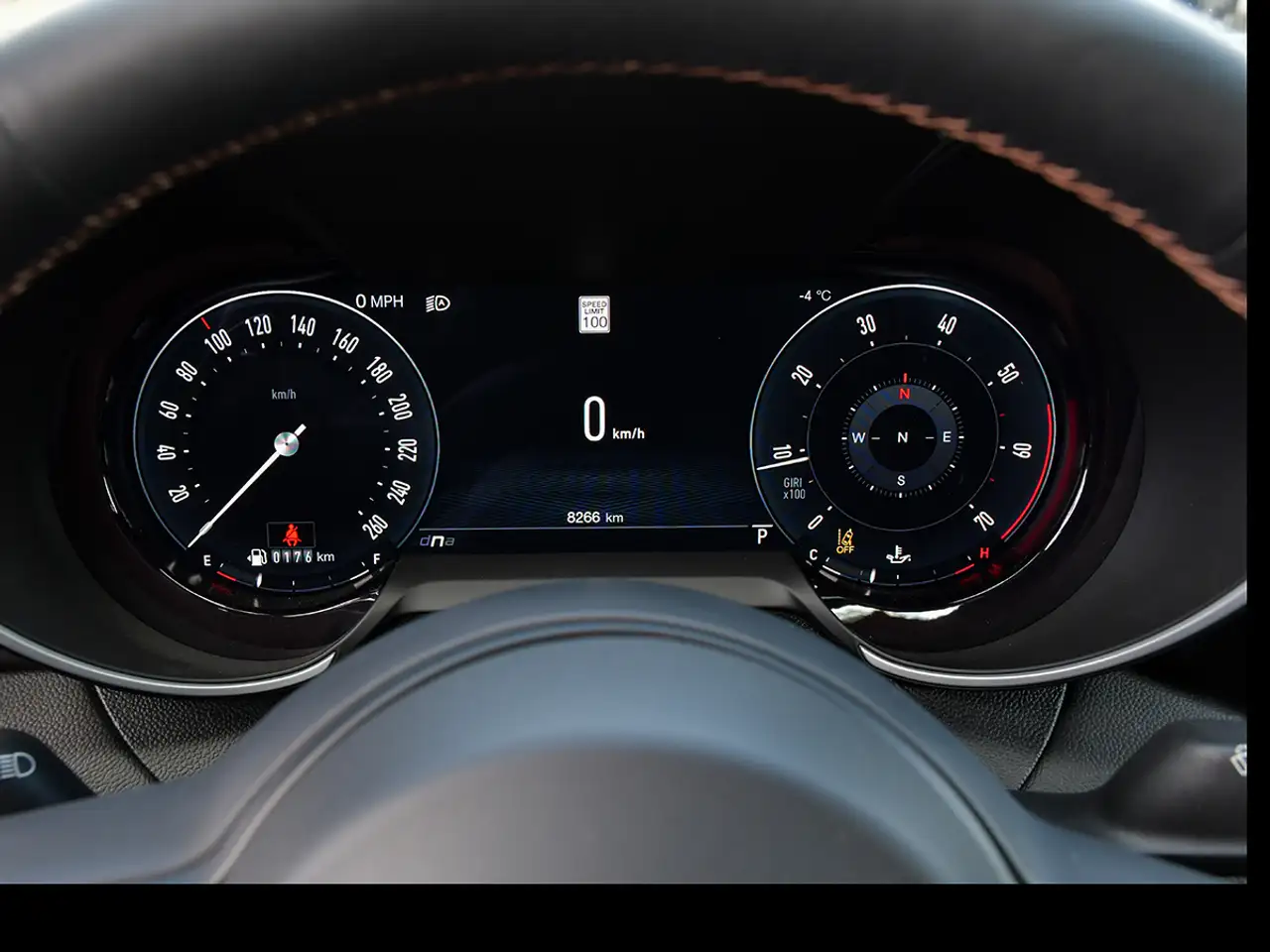 Alfa Romeo Giulia снимка Alfa Romeo Giulia
