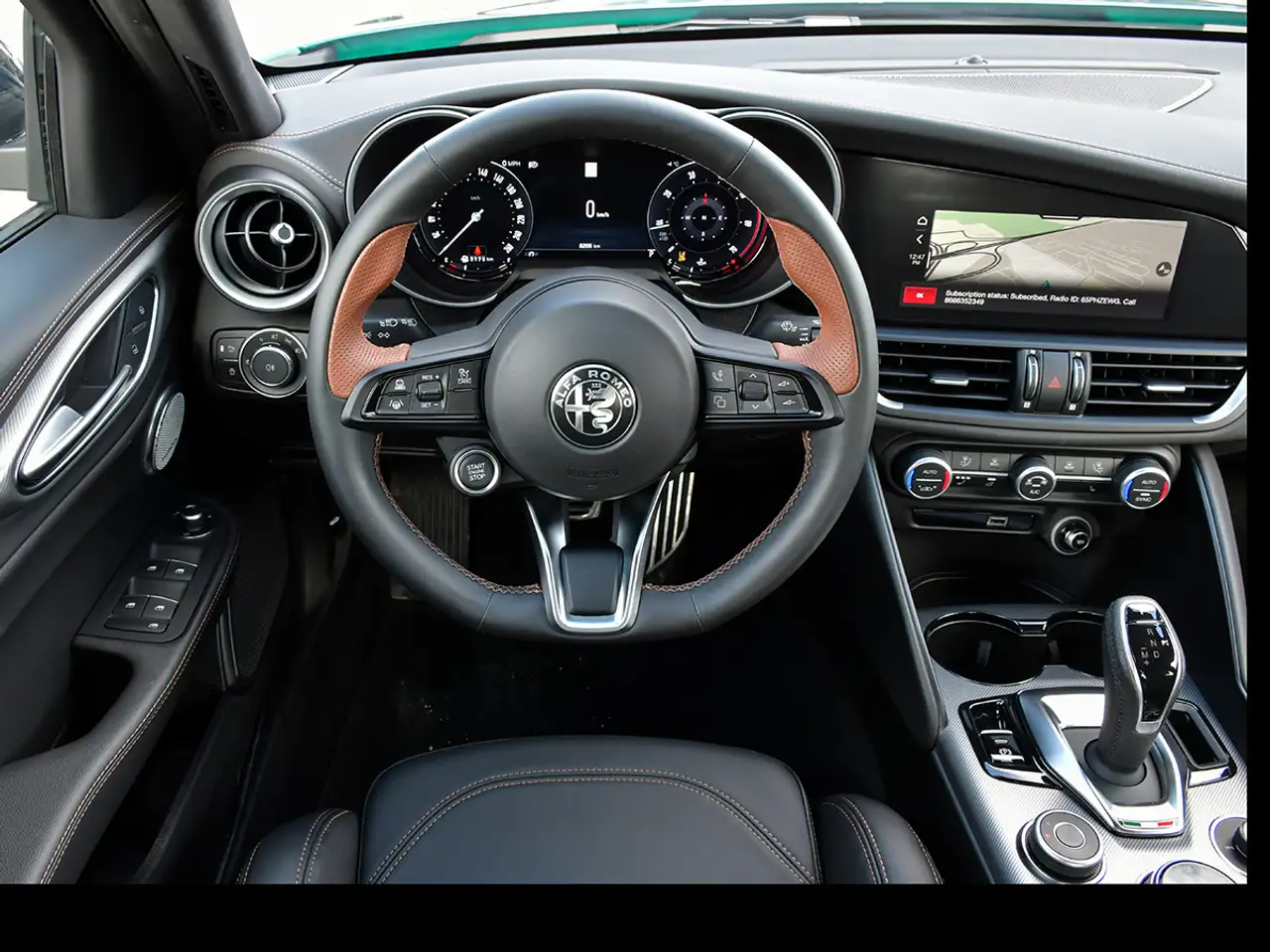 Alfa Romeo Giulia снимка Alfa Romeo Giulia