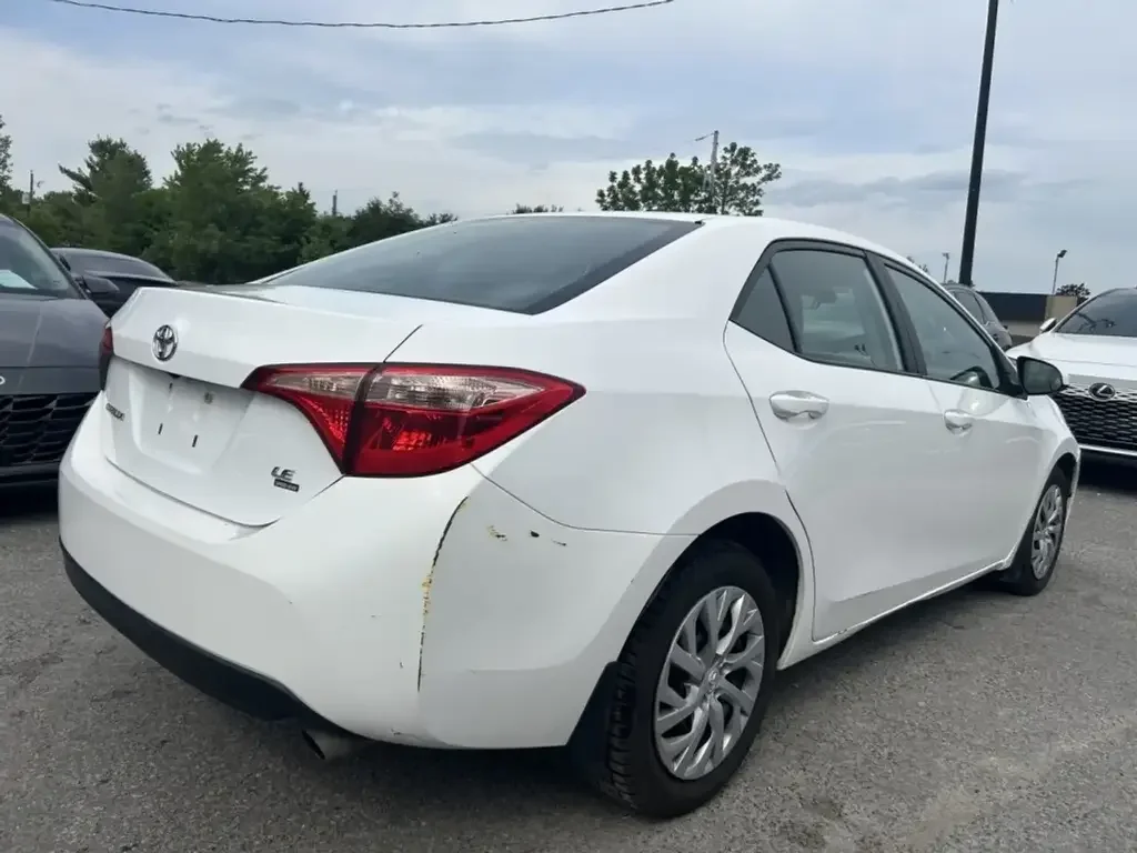 Toyota Corolla снимка Toyota Corolla