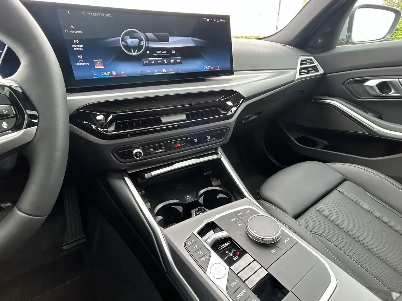 BMW 3 Series снимка BMW 3 Series