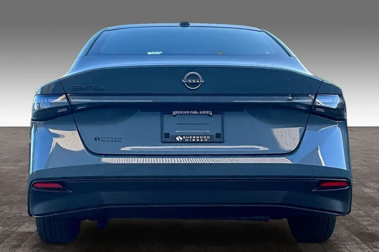 Nissan Sentra снимка Nissan Sentra