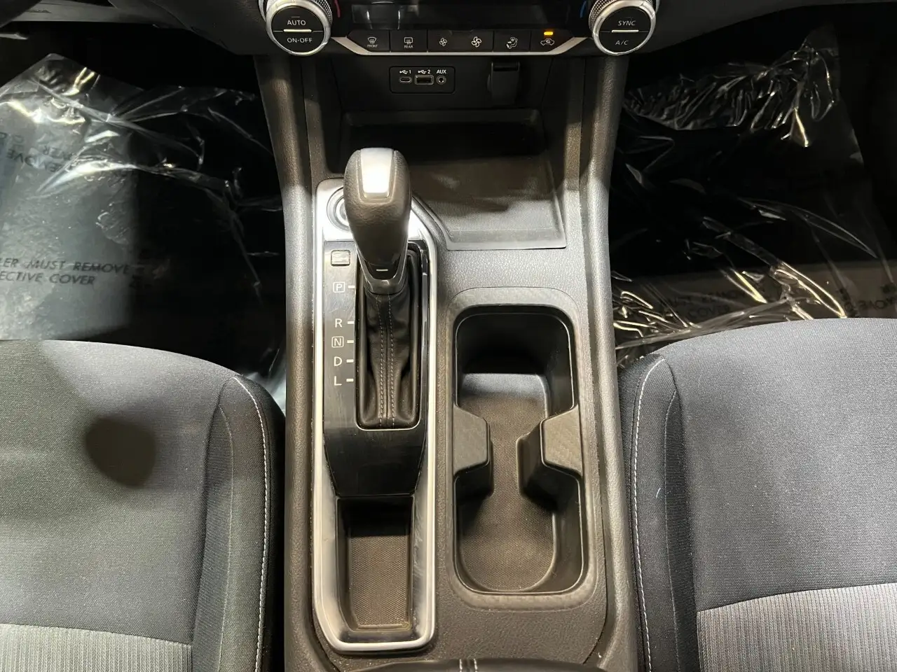 Nissan Sentra снимка Nissan Sentra