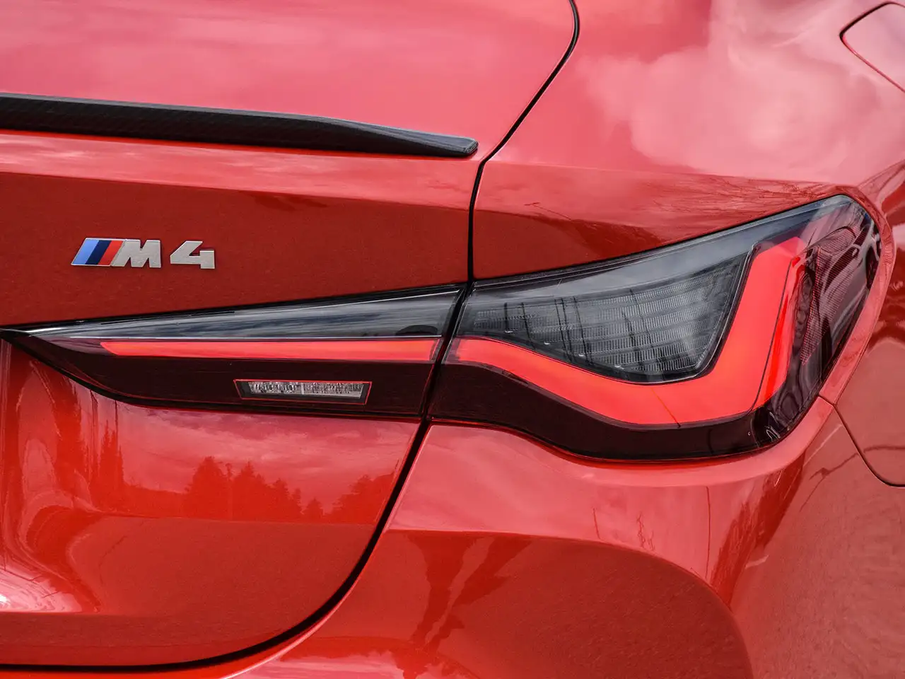 BMW M4 photo BMW M4