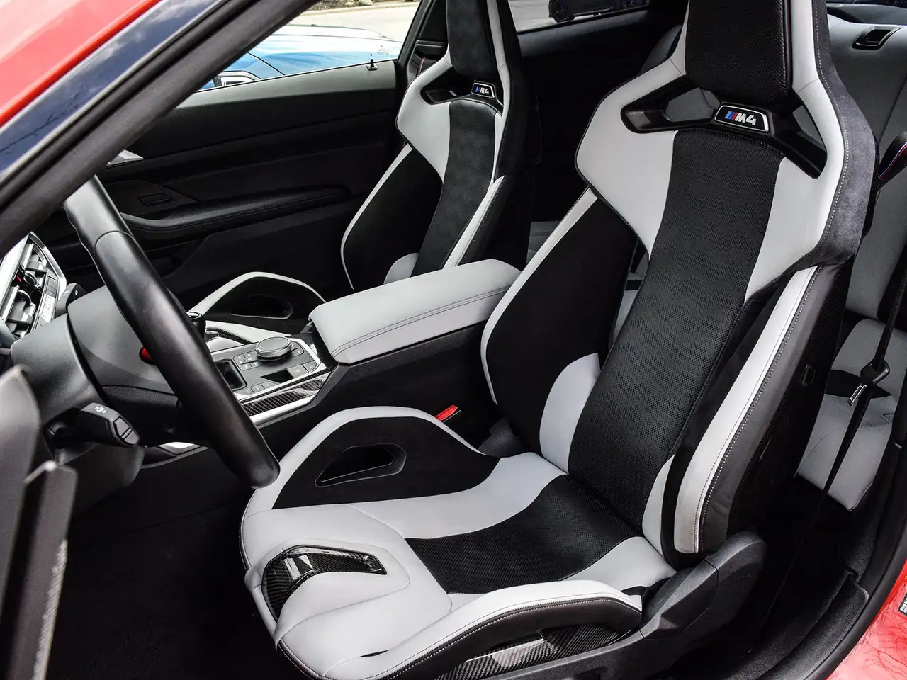 BMW M4 photo BMW M4