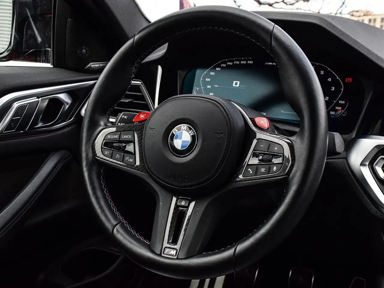 BMW M4 photo BMW M4