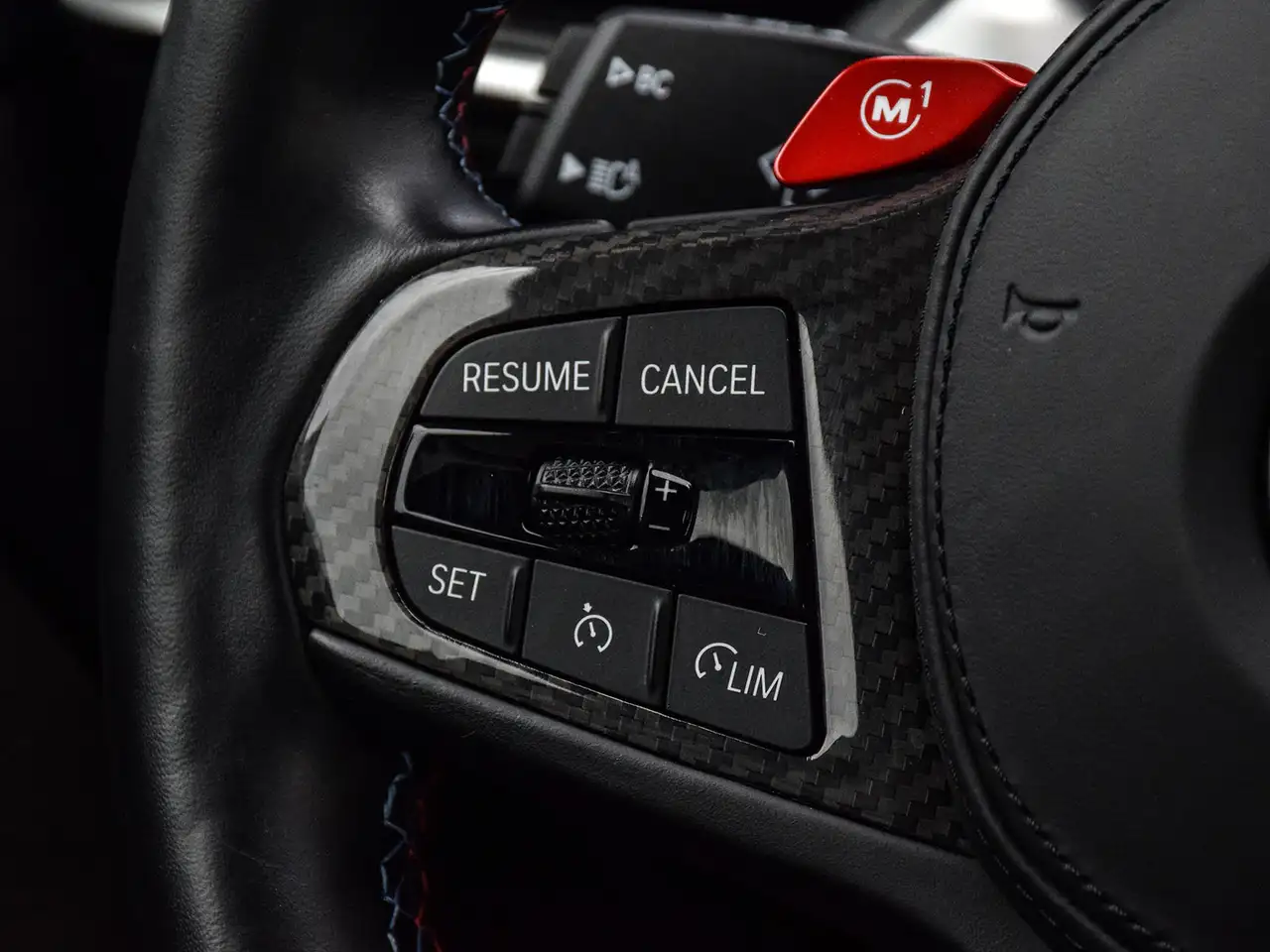 BMW M4 photo BMW M4