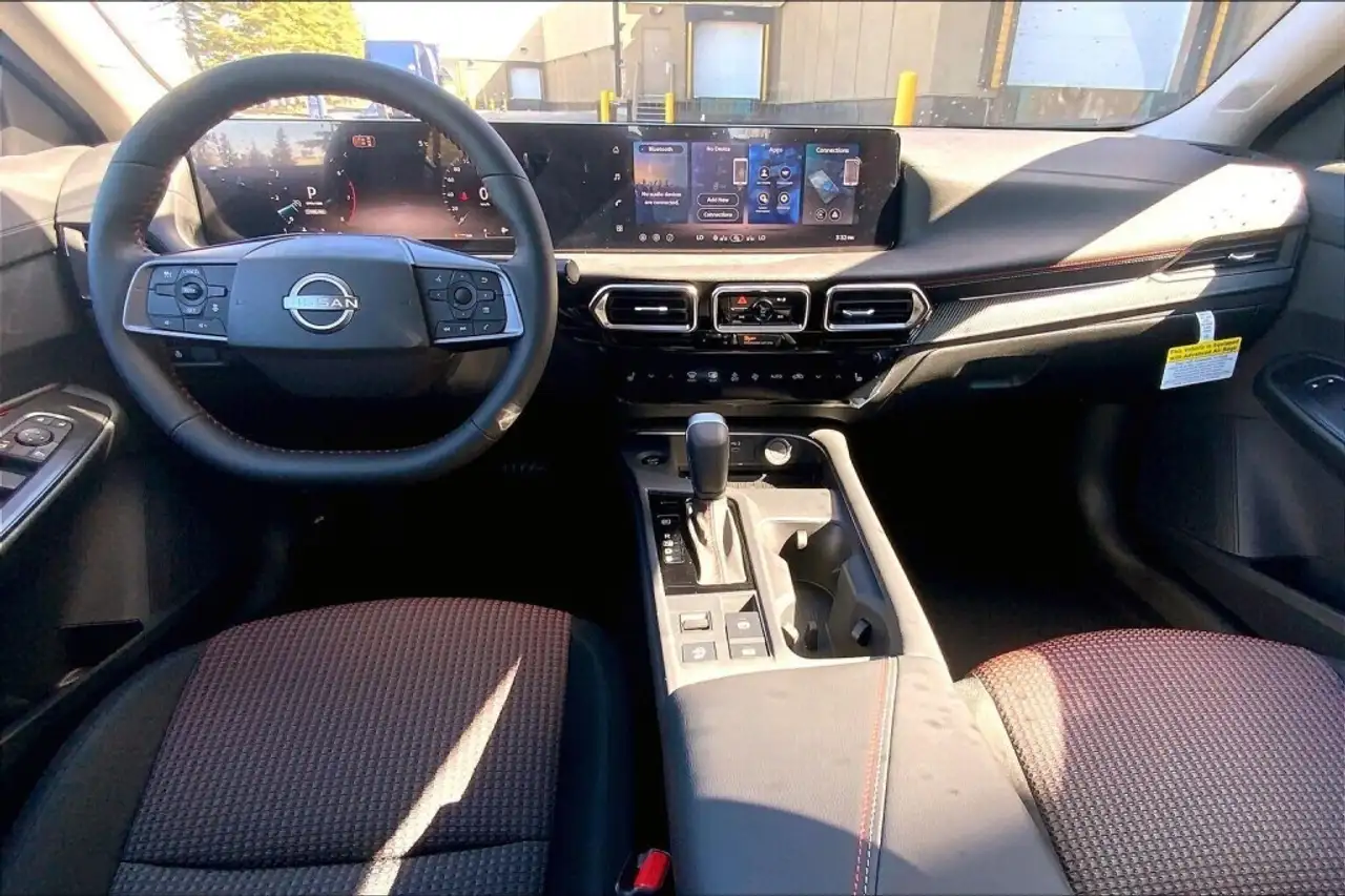 Nissan Sentra снимка Nissan Sentra