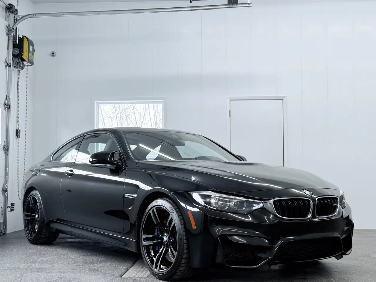 BMW M4 photo BMW M4